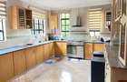 5 Bed Townhouse with En Suite in Kileleshwa - 11