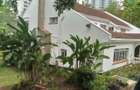 5 Bed House with En Suite in Lavington - 2