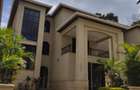 5 Bed Townhouse with En Suite at Lavington - 3