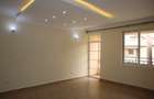 4 Bed House with En Suite at Gateway Mall - 15