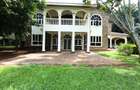 4 Bed House with En Suite at Hill View - 2