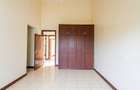 3 Bed Apartment with En Suite at Westlands - 12