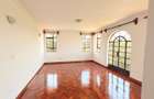 5 Bed Townhouse with En Suite in Kitisuru - 13