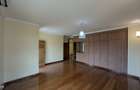 5 Bed Townhouse with En Suite in Lavington - 3