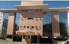 5,000 ft² Office with Service Charge Included in Riverside - 1