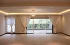 3 Bed Apartment with En Suite in Riverside - 8