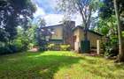 5 Bed House with En Suite at Lavington - 3