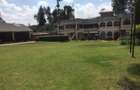 Commercial Property with Service Charge Included in Hill View - 1