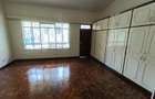 5 Bed Townhouse with En Suite in Kilimani - 2