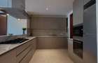3 Bed Apartment with En Suite in Riverside - 3