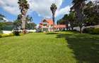 5 Bed Villa with En Suite in Runda - 17