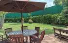 4 Bed House with En Suite in Lavington - 16
