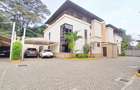 4 Bed Townhouse with En Suite at Lavington - 2