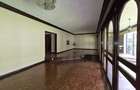 5 Bed House with En Suite at Second Parklands - 2
