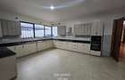 6 Bed Townhouse with En Suite in Loresho - 17