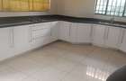 5 Bed Townhouse with En Suite in Lavington - 4