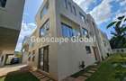 5 Bed Townhouse with En Suite in Lavington - 2