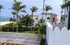 4 Bed Villa with En Suite at Sultan - 8