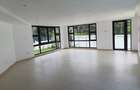 7 Bed House with En Suite in Runda - 11