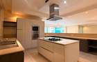 3 Bed Apartment with En Suite in Riverside - 8