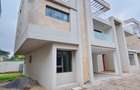 6 Bed Villa with En Suite in Lavington - 3