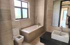 3 Bed Apartment with En Suite at Parklands - 7
