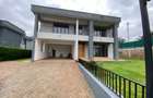 4 Bed Townhouse with En Suite in Ridgeways - 9