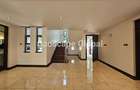 5 Bed House with En Suite in Lavington - 10