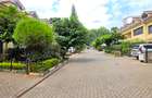 5 Bed Townhouse with En Suite at Lavington Green - 4