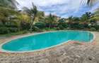 Serviced 3 Bed Apartment with En Suite at Ar156 - 1