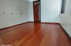 5 Bed Townhouse with En Suite at Lavington - 13