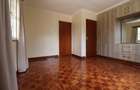 4 Bed Townhouse with En Suite in Nyari - 5