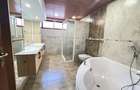 5 Bed Townhouse with Swimming Pool in Spring Valley - 9