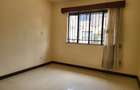4 Bed Townhouse with En Suite in Brookside - 19