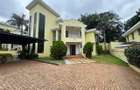 5 Bed Townhouse with En Suite in Lavington - 1
