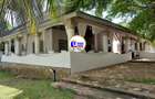 5 Bed Townhouse with En Suite in Malindi - 8