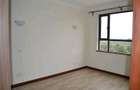 3 Bed Apartment with En Suite at 2Nd Parklands Avenue - 5