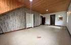 4 Bed House with Swimming Pool in Rosslyn - 11