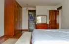 3 Bed Apartment with En Suite in Valley Arcade - 12