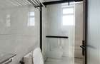 3 Bed Apartment with En Suite at Riverside Drive - 17
