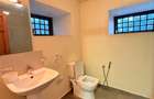 7 Bed House with En Suite in Runda - 17