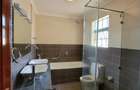 4 Bed Townhouse with En Suite in Lavington - 7