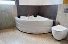 3 Bed Apartment with En Suite in Riverside - 16