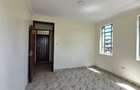 6 Bed House with En Suite in Gikambura - 11