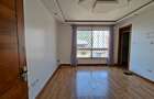 4 Bed Apartment with En Suite at 2Nd Parklands Avenue - 9