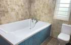 5 Bed Villa with En Suite in Rosslyn - 10