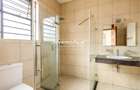 4 Bed Apartment with En Suite in Parklands - 12