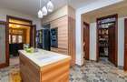 5 Bed Townhouse with En Suite in Lavington - 5