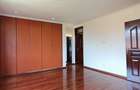 4 Bed Townhouse with En Suite in Kiambu Road - 8