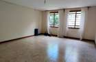 5 Bed Townhouse with En Suite in Westlands Area - 11